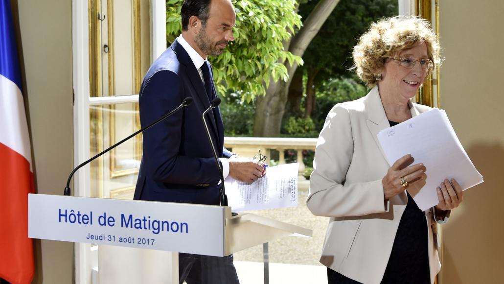 Edouard Philippe et Muriel Penicaud, jeudi 31 août à Matignon, lors de la présentation des ordonnances réformant le droit du travail (ALAIN JOCARD/AFP) Edouard Philippe et Muriel Penicaud, jeudi 31 août à Matignon, lors de la présentation des ordonnances réformant le droit du travail (ALAIN JOCARD/AFP)