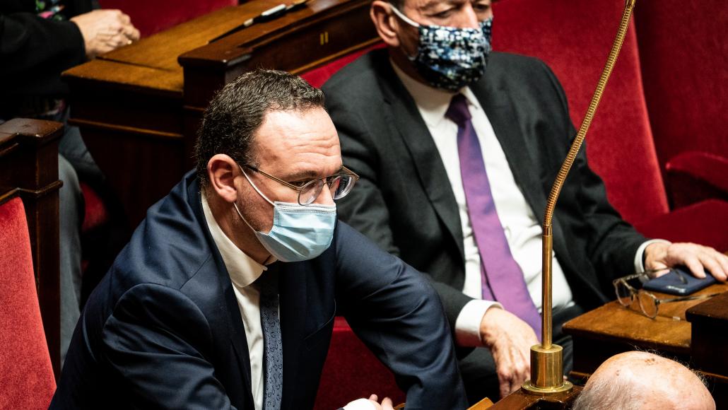 Damien Abad a défendu la proposition de résolution du groupe LR Damien Abad a défendu la proposition de résolution du groupe LR