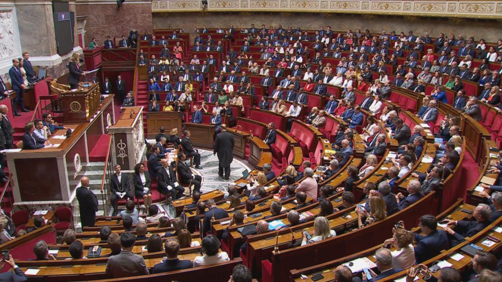 Les députés dans l'hémicycle de l'Assemblée nationale