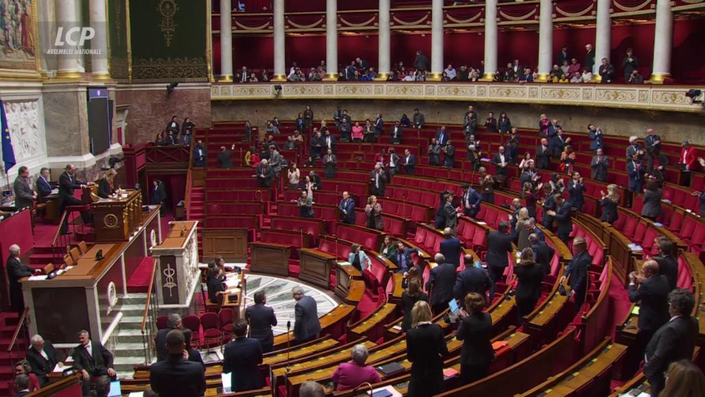 L'Hémicycle de l'Assemblée nationale après l'adoption de la proposition de résolution en soutien à l'Iran