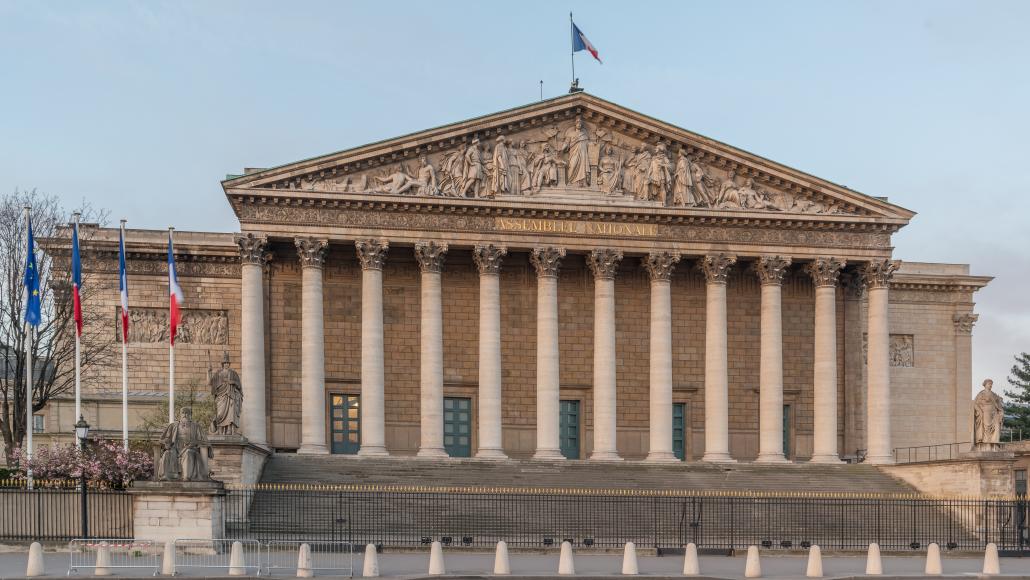 Façade de l'Assemblée nationale, quai d'Orsay à Paris. Crédits photo : DXR / Wikipédia (Licence Creative commons)