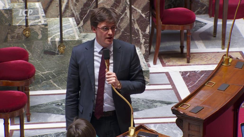 A L'ASSEMBLÉE, LES EX-MACRONISTES SACHA HOULIÉ ET BELKHIR BELHADDAD VONT REJOINDRE LES RANGS DES DÉPUTÉS SOCIALISTES