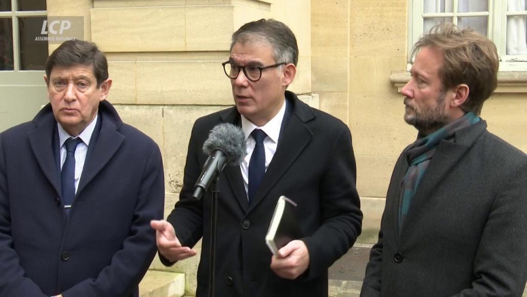 Patrick Kanner, Olivier Faure et Boris Vallaud au sortir de Matignon le 16 décembre 2024