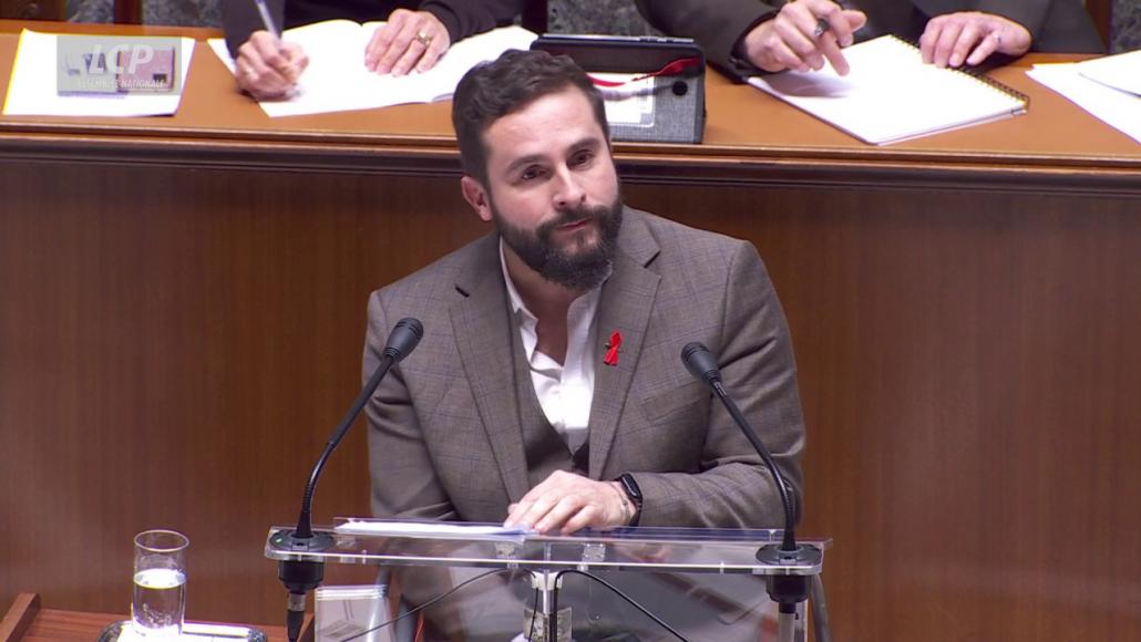 Sébastien Peytavie dans l'hémicycle, le 3 décembre 2024