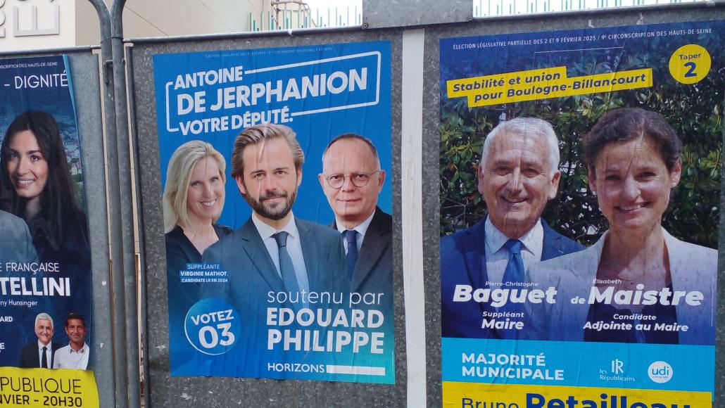 Affiches électorales à Boulogne-Billancourt, le 24 janvier 2025