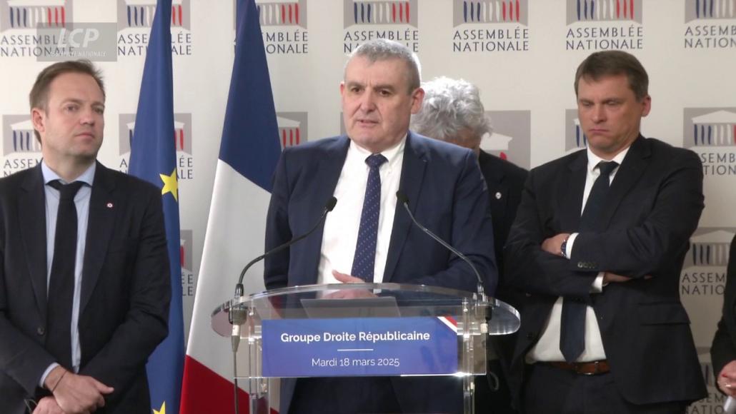 Le groupe DR annonce vouloir réformer le règlement de l'Assemblée