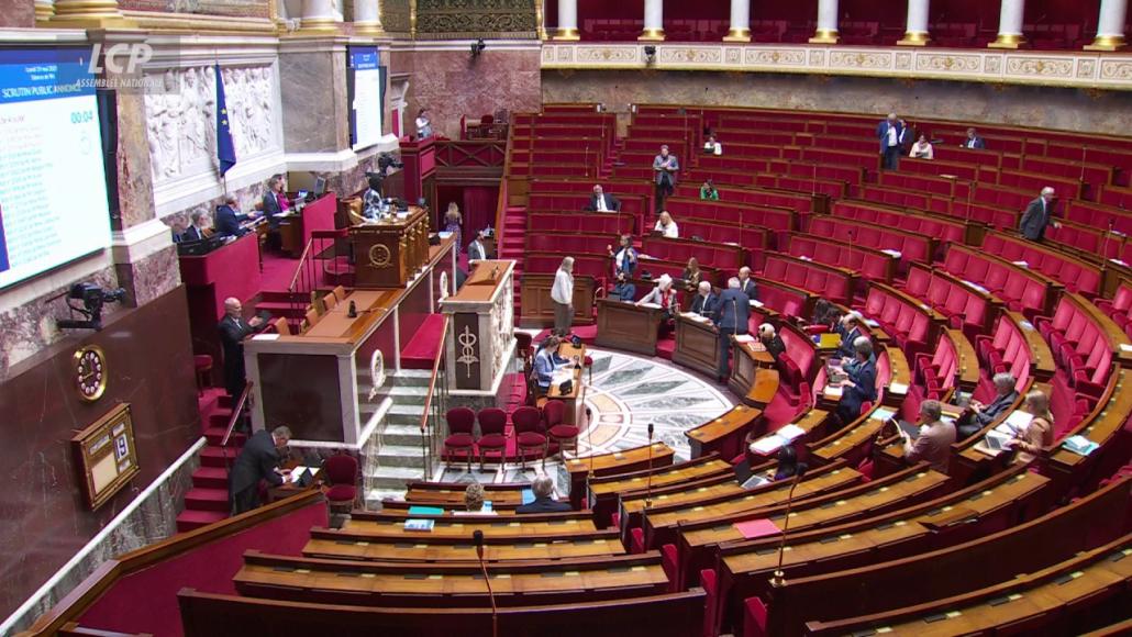À L'ASSEMBLÉE, CES TEXTES EN COURS D'EXAMEN QUI POURRAIENT ÊTRE IMPACTÉS PAR LA CHUTE DU GOUVERNEMENT BAYROU