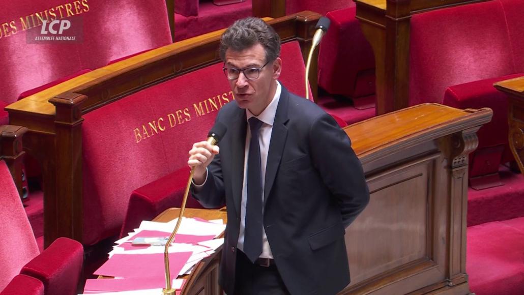 Philippe Baptiste dans l'hémicycle, le 7 mai 2025