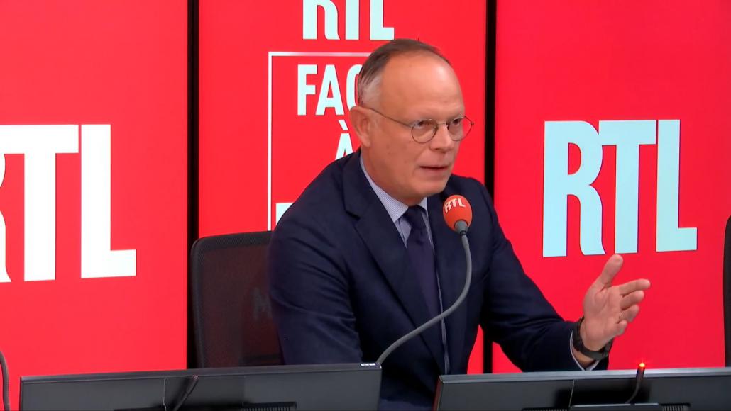 ÉDOUARD PHILIPPE APPELLE EMMANUEL MACRON À ORGANISER UNE ÉLECTION PRÉSIDENTIELLE ANTICIPÉE APRÈS L'ADOPTION D'UN BUDGET