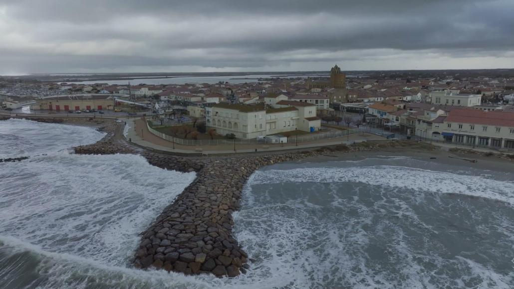 Dans ma ville-Les Saintes-Maries-de-la-Mer face à la montée des eaux 