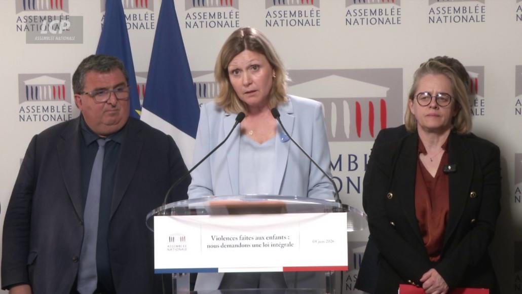 Yaël Braun-Pivet, aux côtés de David Taupiac et Céline Thiébault-Martinez