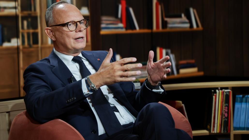 Edouard Philippe, dans l'émission Conversation française, sur LCP. (Lionel Guéricolas / Agence 1827 pour LCP)