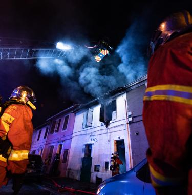 Journal de la défense-Marins du feu