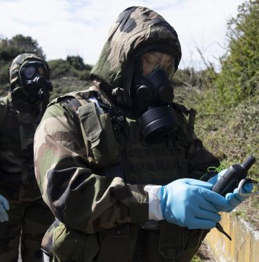 Les armées face aux menaces invisibles 