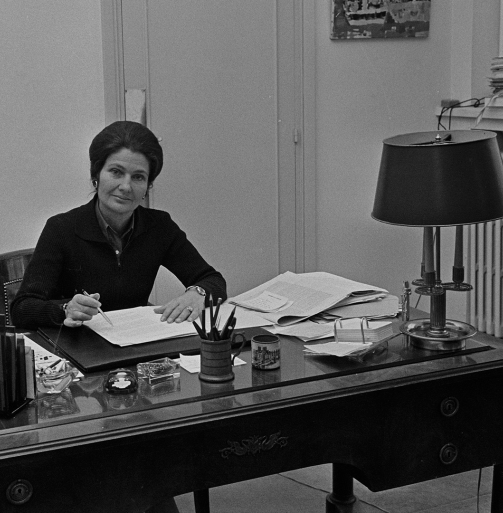 Rembob'INA-Loi IVG : 50 ans du discours de Simone Veil à l'assemblée nationale (1974)