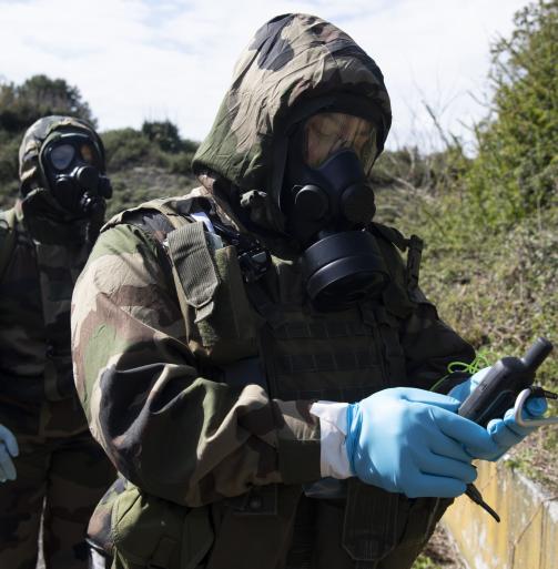 Les armées face aux menaces invisibles 