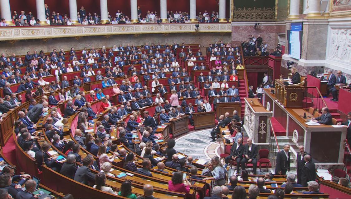 hemicycle bourbon plein 08 09 2025 MK crédit LCP