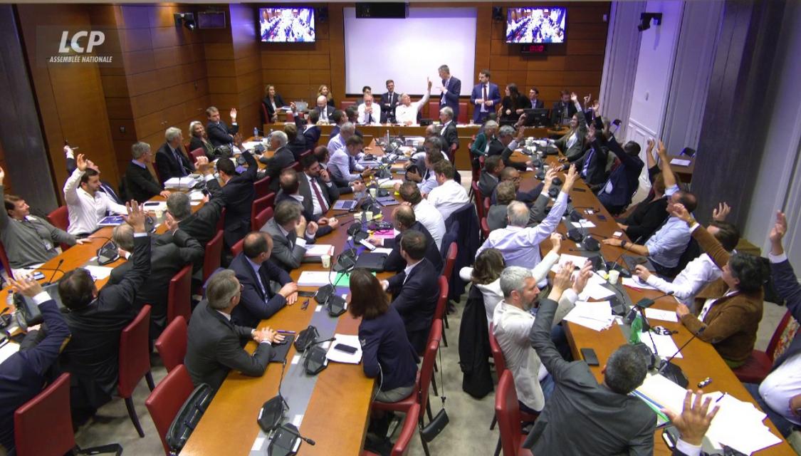 Les députés de la commission des finances ont rejeté la partie recettes du budget 2026.