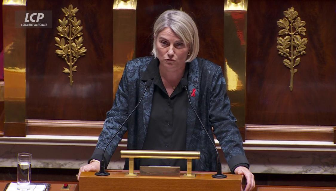 Stéphanie Rist dans l'hémicycle le 2 décembre 2025