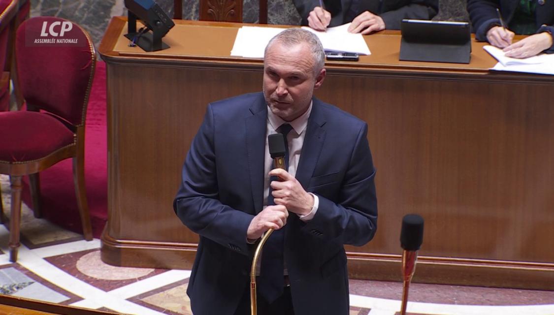 Laurent Panifous dans l'hémicycle, le 16 janvier 2026
