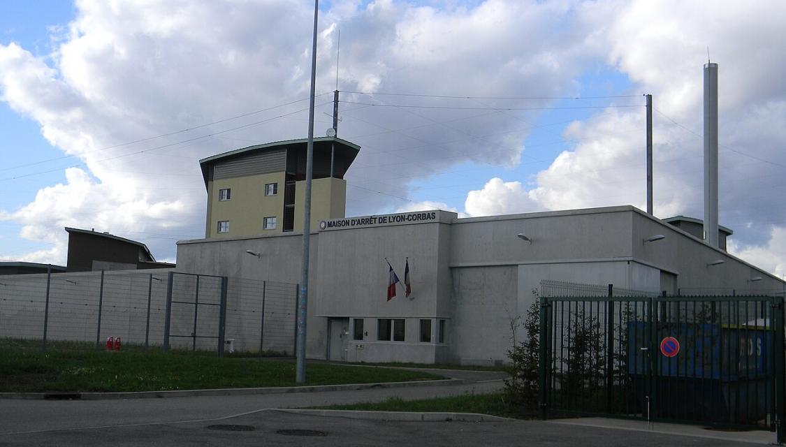 La maison d'arrêt de Lyon-Corbas, dans le Rhône (© Wikimedia)