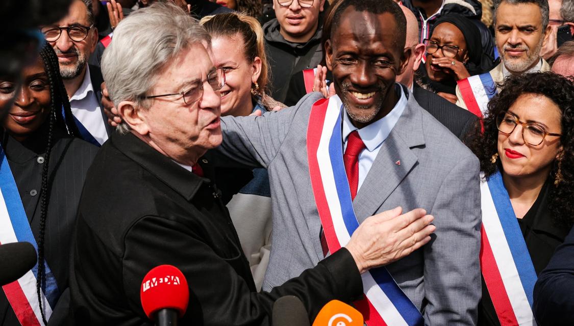 Jean-Luc Mélenchon et Bally Bagayoko, le 4 avril 2026, à Saint-Denis.