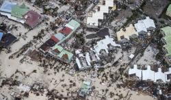 Les territoires ultramarins français sont particulièrement exposés aux risques naturels. L'ouragan Irma en 2017 a provoqué de nombreux dégâts sur l'île antillaise de Saint-Martin. © AFP