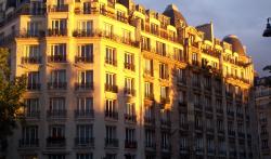 Une façade d'immeuble à Paris Flickr