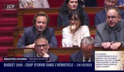 Boris Vallaud et Olivier Faure à l'Assemblée nationale, vendredi 24 octobre. 