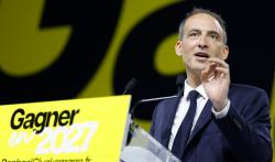 Raphaël Glucksmann, lors de son meeting d'Aubervilliers le 13 juin 2026 (AFP / Kenzo TRIBOUILLARD)