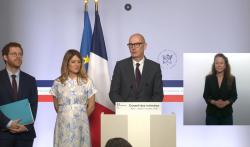 Les ministres Roland Lescure, Maud Bregeon et David Amiel, lors du compte rendu du Conseil des ministres (jeudi 1er octobre 2027). 