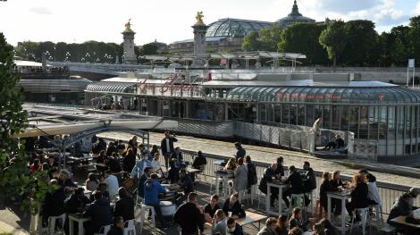 Réouverture des terrasses à Paris, le 19 mai (Bertrand Guay/AFP)