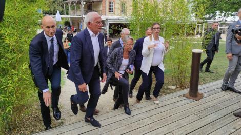Elisabeth Borne arrive aux journées parlementaires de Renaissance, le 7 septembre 2022 (E. Mondin-Gava/LCP)