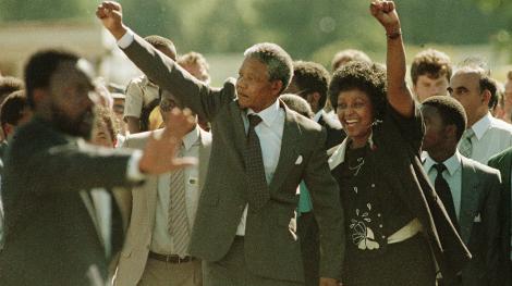 Mandela, un symbole contre l'apartheid