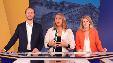 Soirée spéciale elections européennes présentée par Alexandre Poussart (Public Sénat), Caroline de Camaret (France 24) et Brigitte Boucher (LCP)