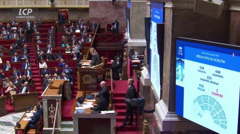 Mayotte : le projet de loi d'urgence adopté en première lecture.
