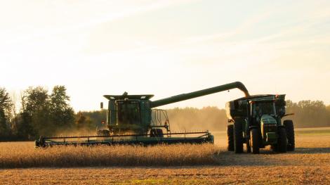 Moissonneuse agriculture PxHere 10/02/2025 Moissonneuse agriculture PxHere 10/02/2025
