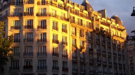 Une façade d'immeuble à Paris Flickr