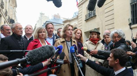 Les représentants de l'intersyndicale à la sortie de Matignon