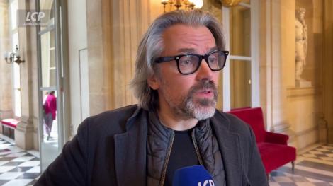 Aymeric Caron était le seul candidat pour présider la commission d'enquête