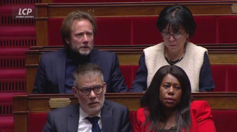 Membre du groupes Socialistes dans l'hémicycle, le 27 novembre 2025