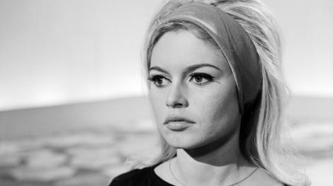 Brigitte Bardot lors de l'enregistrement de l'émission télévisée "A vos souhaits"