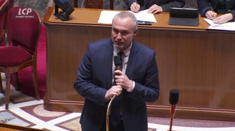 Laurent Panifous dans l'hémicycle, le 16 janvier 2026