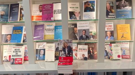 Photos de livres politiques