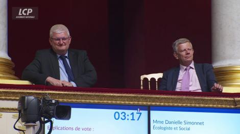 Olivier Falorni dans les tribunes de l'Assemblée nationale, le 30 juin 2026