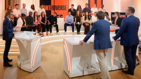 Controverse-Faut-il rétablir le service national obligatoire ?