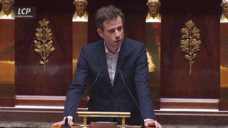 Paul Vannier dans l'hémicycle de l'Assemblée, le 1er juin 2026.