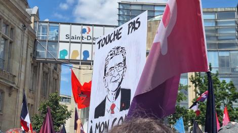 Selon les insoumis, 26.000 personnes ont assisté au premier meeting de Jean-Luc Mélenchon.