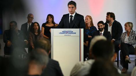 Gabriel Attal a présenté son équipe de campagne, le 3 septembre 2026