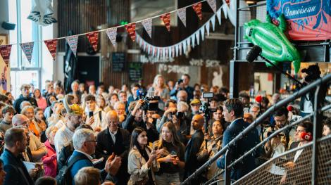 Gabriel Attal à Saint-Malo lançant son opération "Mille bistrots", le 9 septembre 2026
